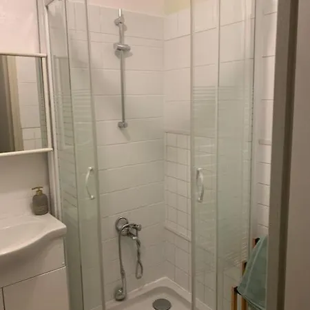 Appart Proche Circuit 2 Chambres 3 Lits Διαμέρισμα Λε Μανς